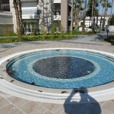 Tropicana Community And Are Very Popular And Guarantee A Wonderful アパート シダ